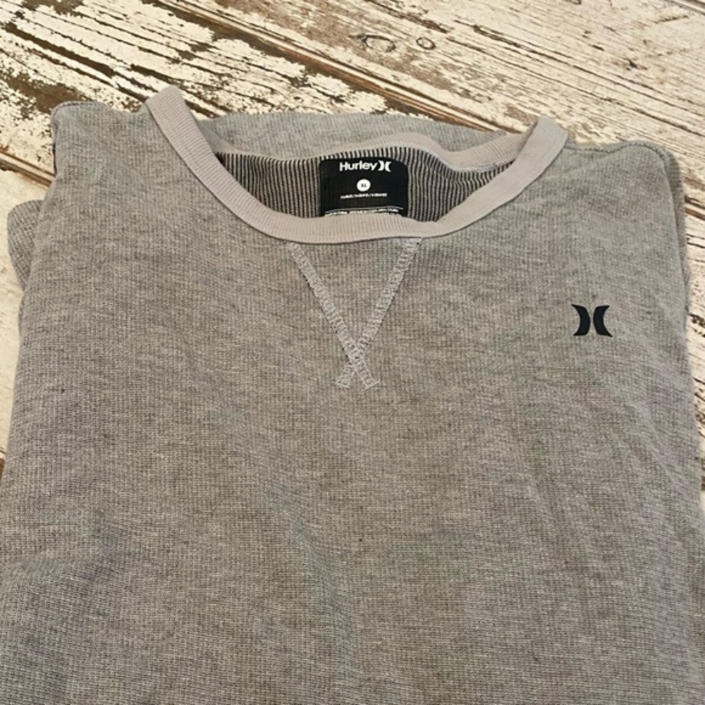 MENS HURLEY thermal- like NEW! EUC!!!🕺🏻